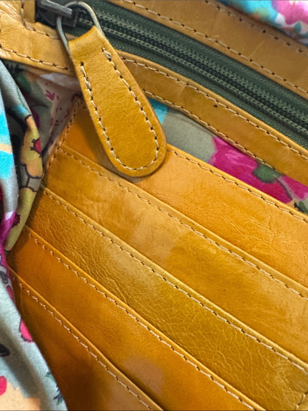 Latico Leather Shoulder Bag Butter Yellow Slouchy Multi Zip Pocket Purse - Picture 6 of 16